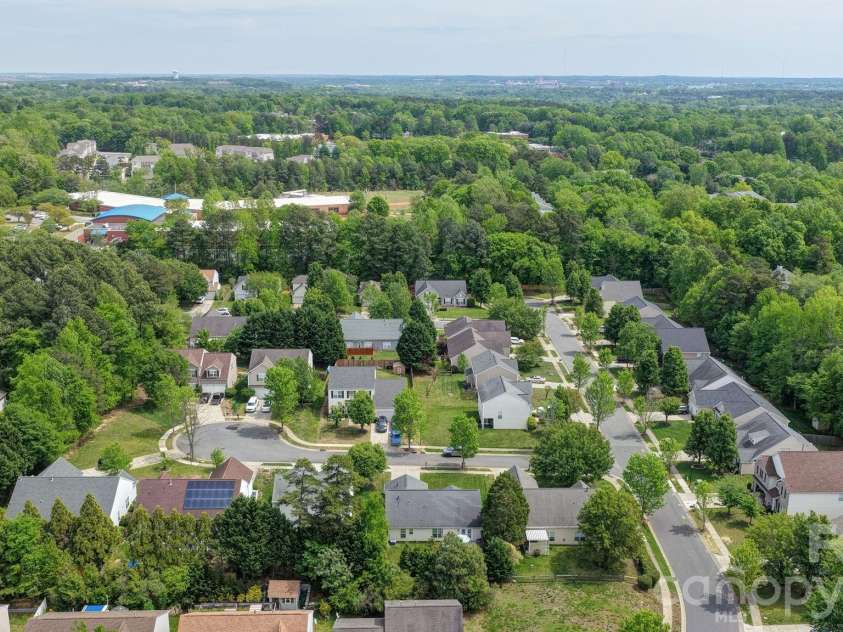 8409 Ewen Circle, Charlotte, NC 28269.  MLS# CAR4369850, YatesRealty ID 13705. 