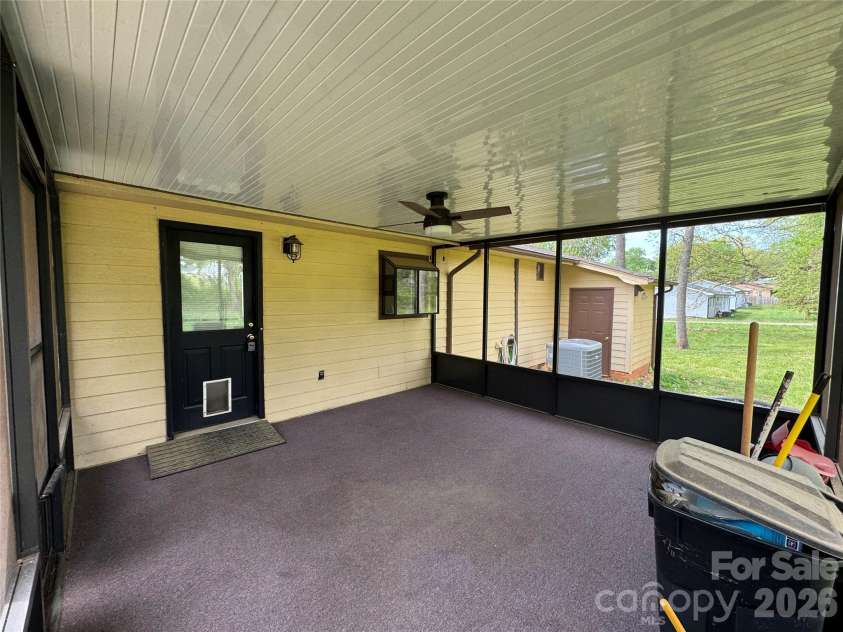 337 Willow Run Drive, Forest City, NC 28043.  MLS# CAR4368312, YatesRealty ID 13706. 