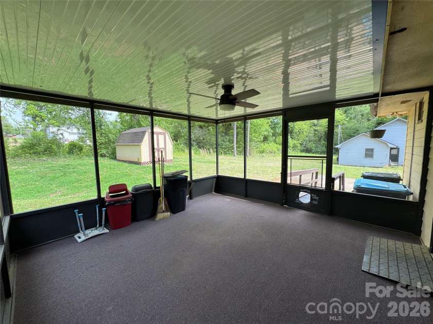 337 Willow Run Drive, Forest City, NC 28043.  MLS# CAR4368312, YatesRealty ID 13706. Sunroom