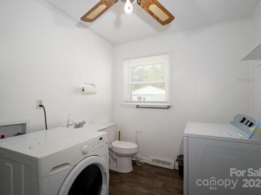 40359 Barnhardt Road, New London, NC 28127.  MLS# CAR4235032, YatesRealty ID 13706. Laundry room /half bath combo