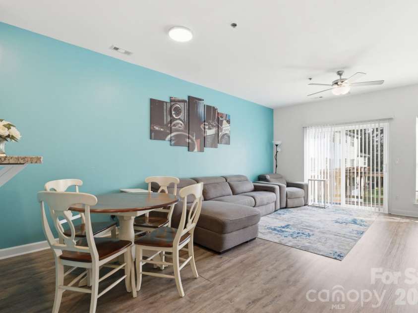 2814 Avalon Loop Road, Charlotte, NC 28269.  MLS# CAR4360934, YatesRealty ID 13707. 