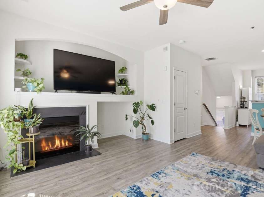 2814 Avalon Loop Road, Charlotte, NC 28269.  MLS# CAR4360934, YatesRealty ID 13707. 