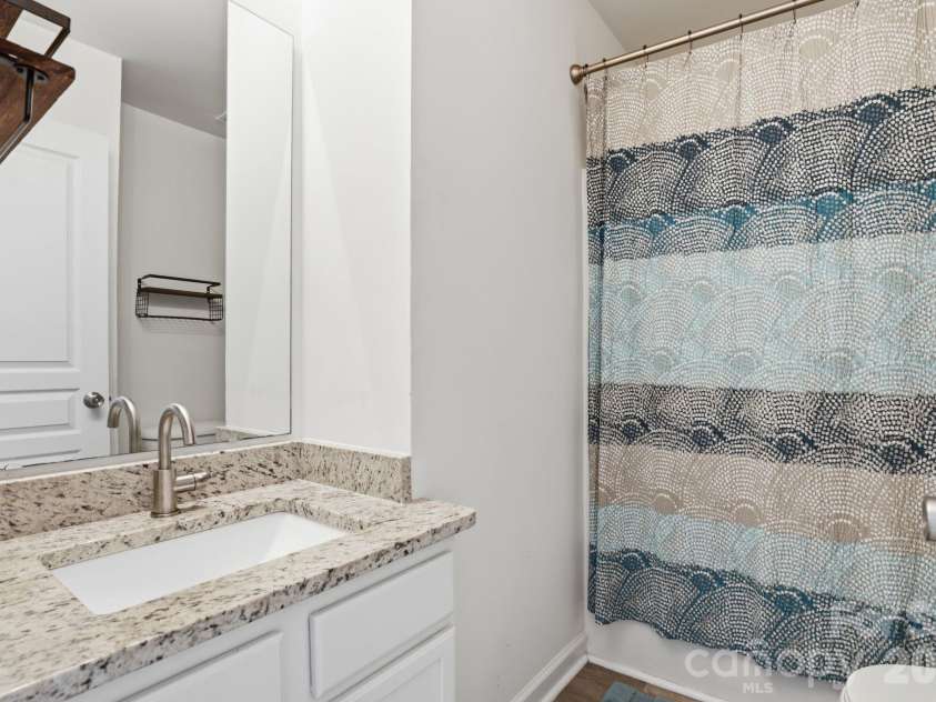2814 Avalon Loop Road, Charlotte, NC 28269.  MLS# CAR4360934, YatesRealty ID 13707. 