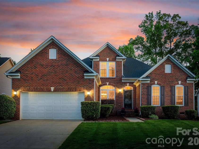 7211 Meyer Road, Fort Mill, SC 29715.  MLS# CAR4369839, YatesRealty ID 13709. 