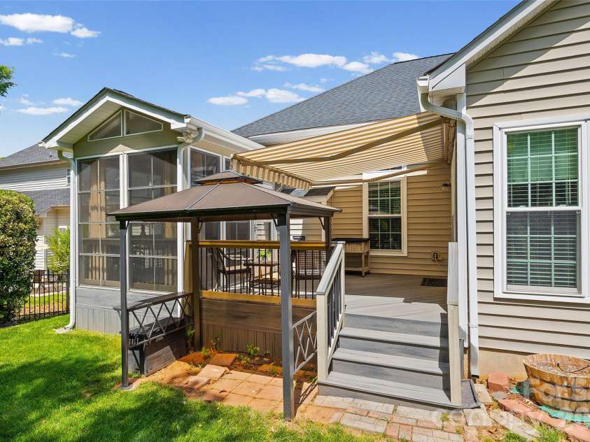 7211 Meyer Road, Fort Mill, SC 29715.  MLS# CAR4369839, YatesRealty ID 13709. 