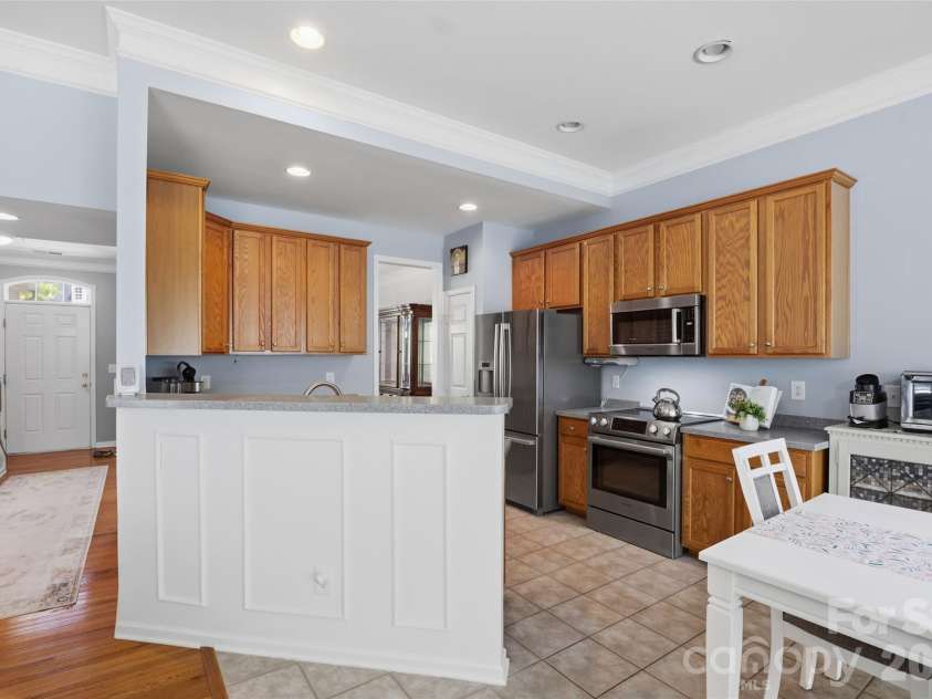 7211 Meyer Road, Fort Mill, SC 29715.  MLS# CAR4369839, YatesRealty ID 13709. 