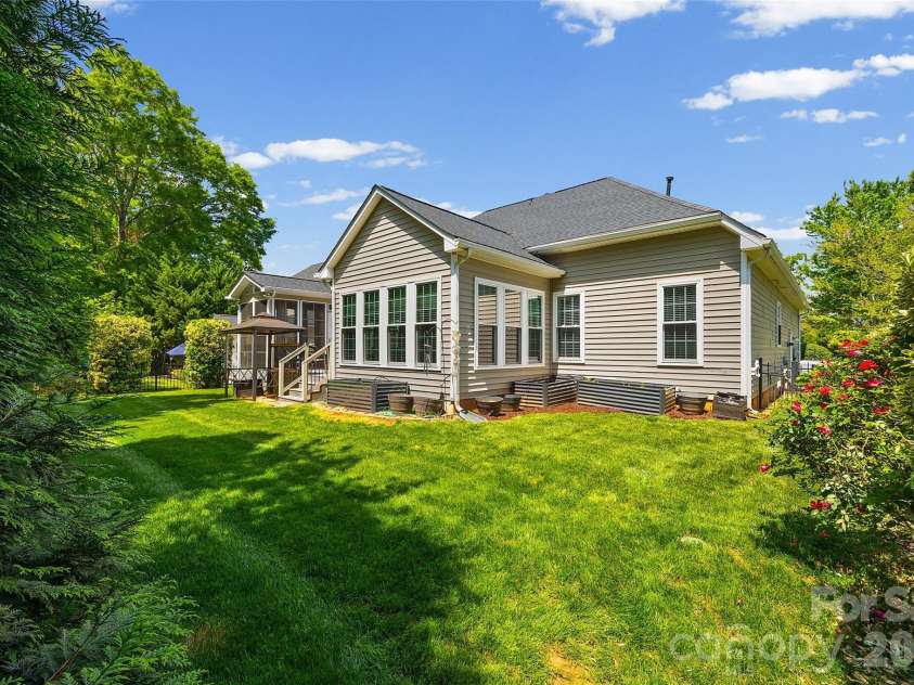 7211 Meyer Road, Fort Mill, SC 29715.  MLS# CAR4369839, YatesRealty ID 13709. 