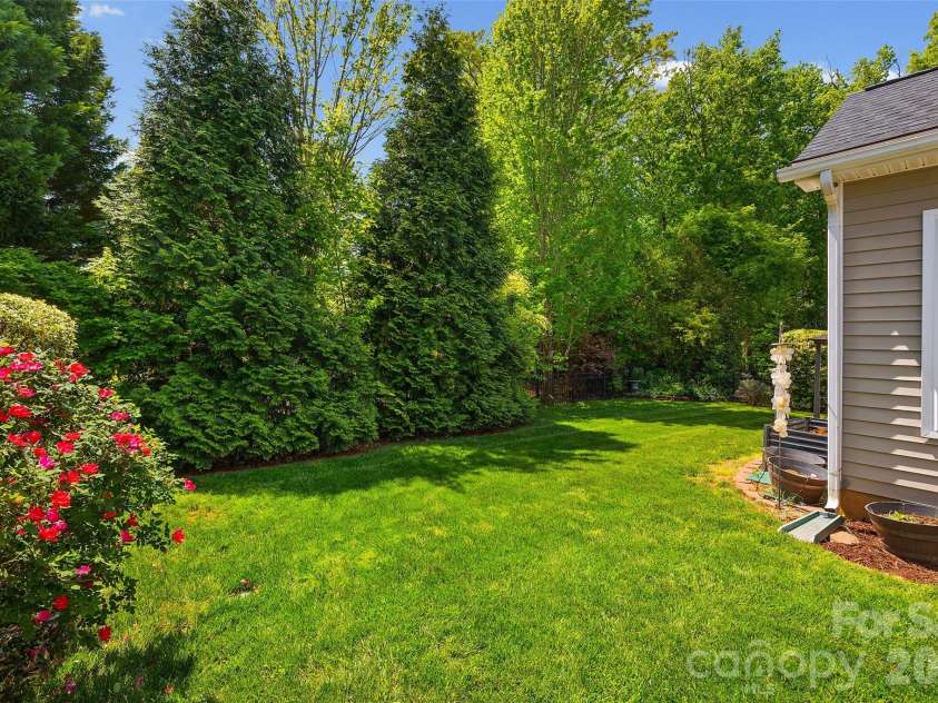 7211 Meyer Road, Fort Mill, SC 29715.  MLS# CAR4369839, YatesRealty ID 13709. 