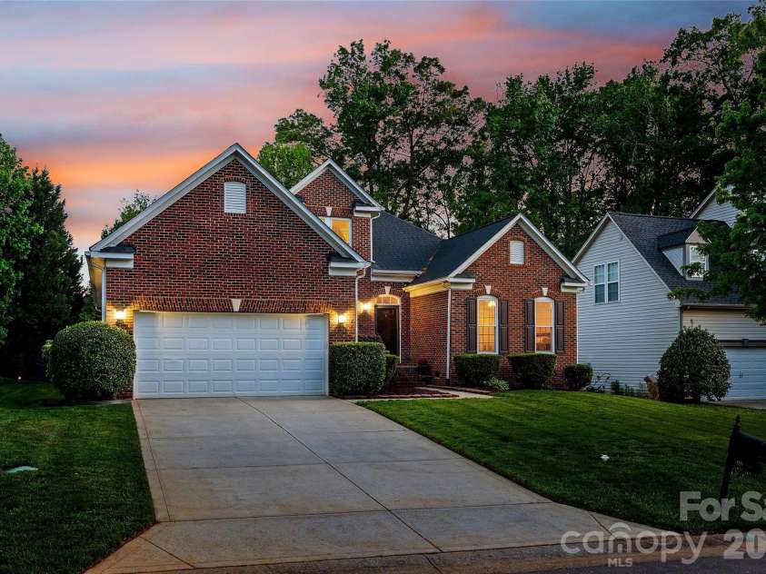 7211 Meyer Road, Fort Mill, SC 29715.  MLS# CAR4369839, YatesRealty ID 13709. 