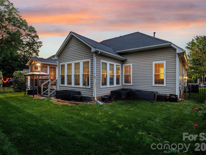7211 Meyer Road, Fort Mill, SC 29715.  MLS# CAR4369839, YatesRealty ID 13709. 