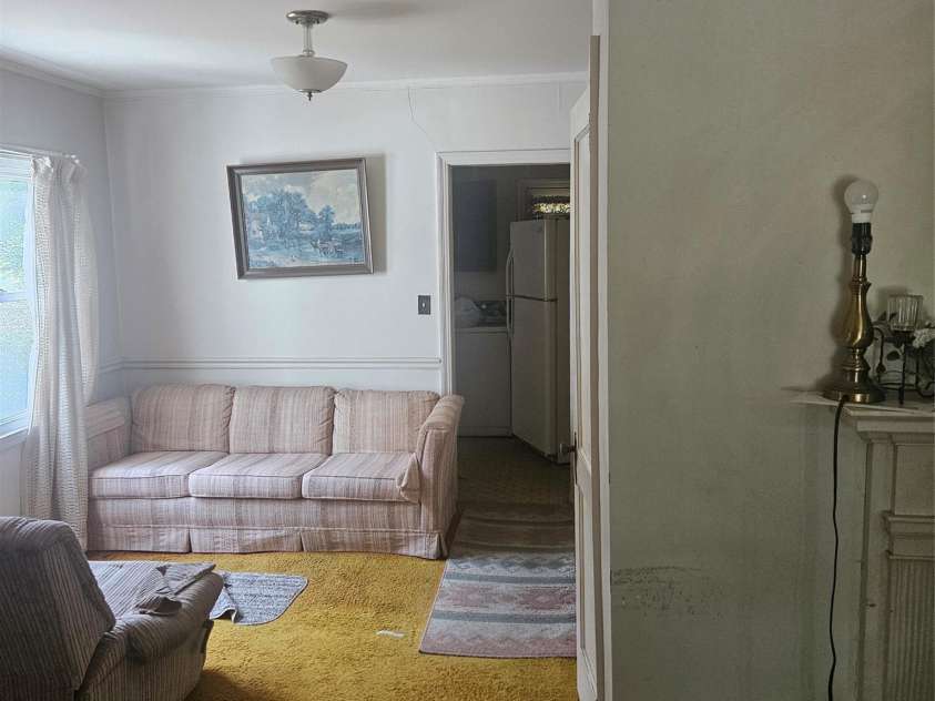 1040 Drummond Avenue, Charlotte, NC 28205.  MLS# CAR4363982, YatesRealty ID 13710. 