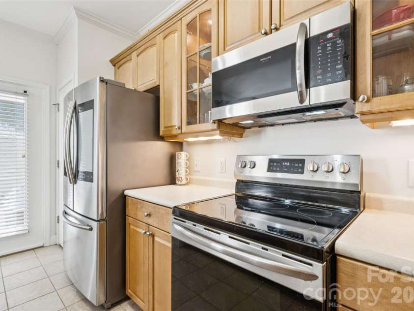 2428 Madison Green Drive, Gastonia, NC 28054.  MLS# CAR4353023, YatesRealty ID 13711. 