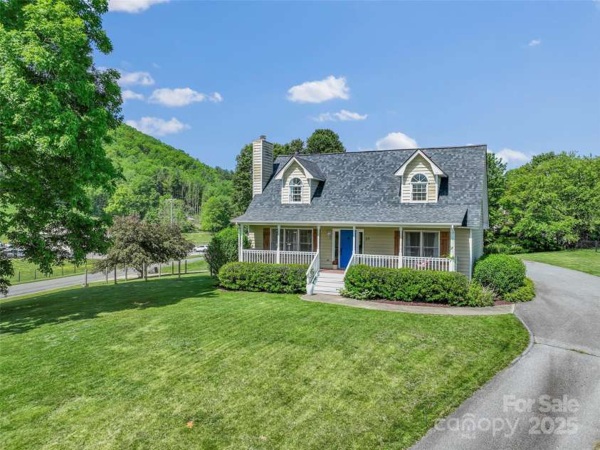 29 Driftwood Lane, Mills River, NC 28759.  MLS# CAR4257863, YatesRealty ID 13711. 
