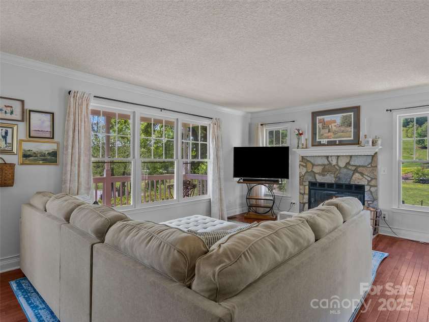 29 Driftwood Lane, Mills River, NC 28759.  MLS# CAR4257863, YatesRealty ID 13711. 