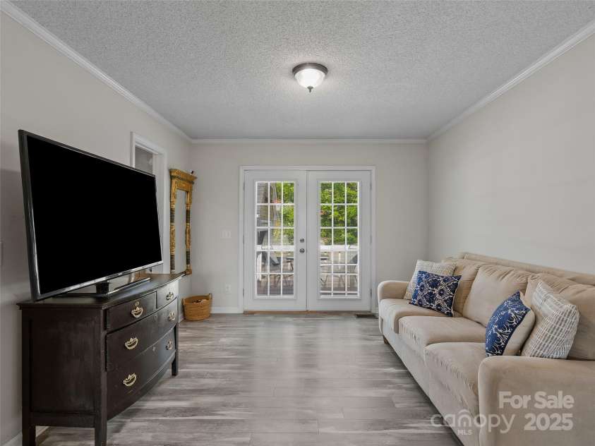 29 Driftwood Lane, Mills River, NC 28759.  MLS# CAR4257863, YatesRealty ID 13711. 