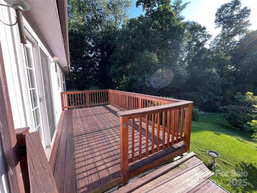 1614 Brown Orchard Drive, Morganton, NC 28655.  MLS# CAR4221086, YatesRealty ID 13712. 
