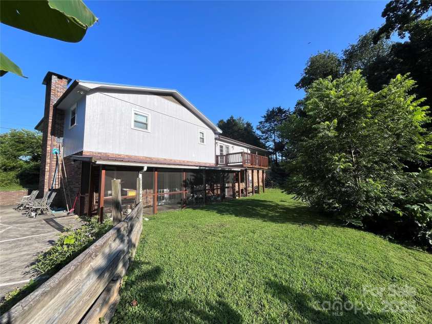1614 Brown Orchard Drive, Morganton, NC 28655.  MLS# CAR4221086, YatesRealty ID 13712. 