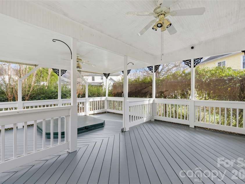 8312 Forest Shadow Circle, Cornelius, NC 28031.  MLS# CAR4356607, YatesRealty ID 13712. 
