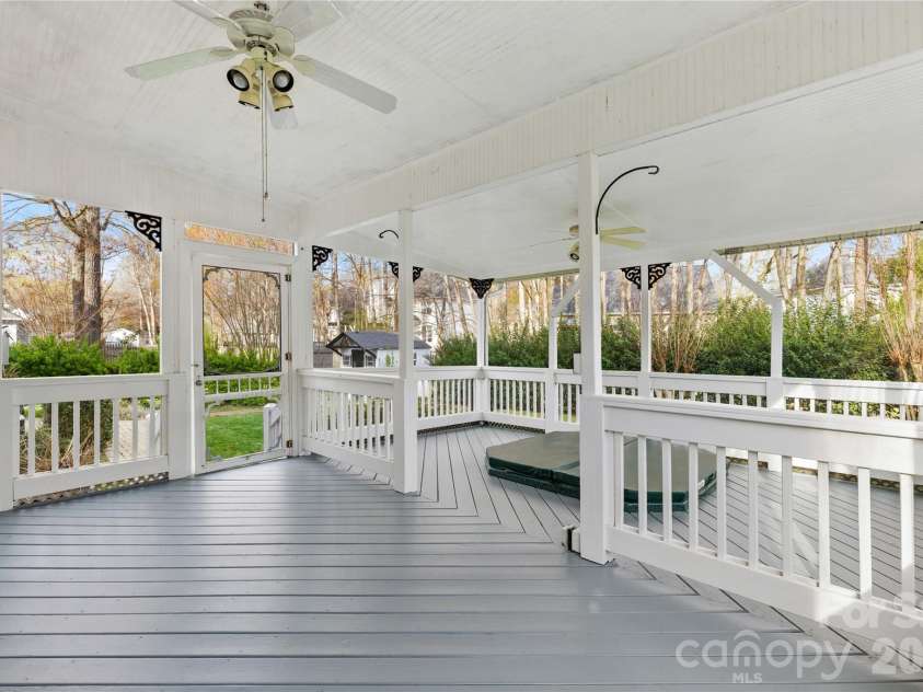 8312 Forest Shadow Circle, Cornelius, NC 28031.  MLS# CAR4356607, YatesRealty ID 13712. 