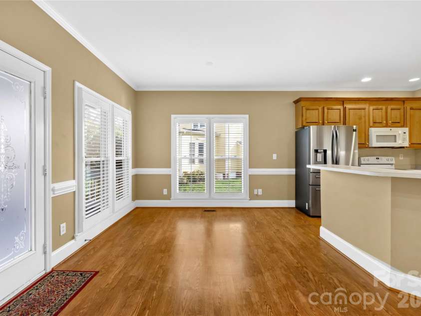 8312 Forest Shadow Circle, Cornelius, NC 28031.  MLS# CAR4356607, YatesRealty ID 13712. 