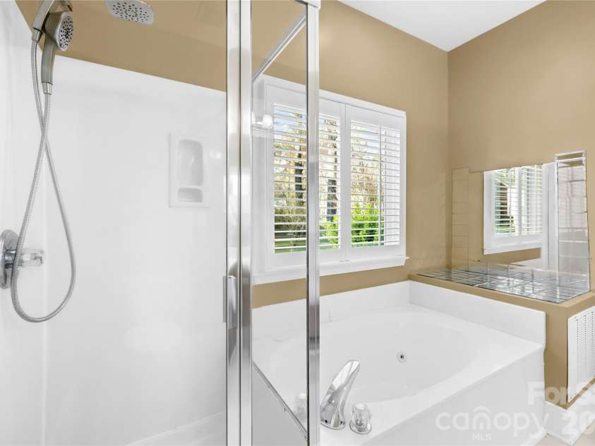 8312 Forest Shadow Circle, Cornelius, NC 28031.  MLS# CAR4356607, YatesRealty ID 13712. 