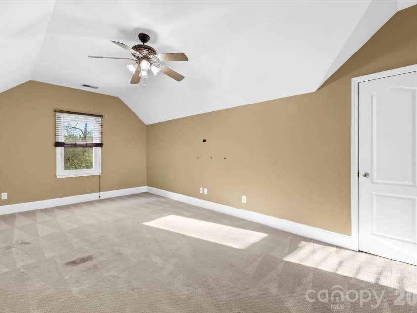 8312 Forest Shadow Circle, Cornelius, NC 28031.  MLS# CAR4356607, YatesRealty ID 13712. 
