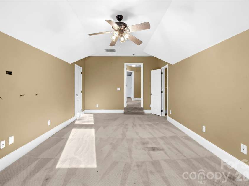 8312 Forest Shadow Circle, Cornelius, NC 28031.  MLS# CAR4356607, YatesRealty ID 13712. 