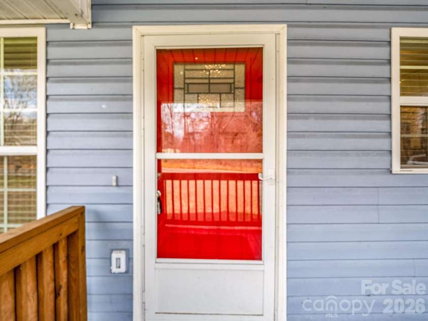 655 Oconee Street, Chesnee, SC 29323.  MLS# CAR4354180, YatesRealty ID 13713. 