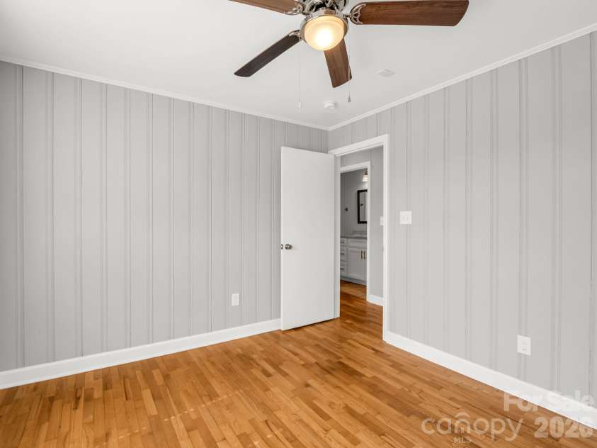 655 Oconee Street, Chesnee, SC 29323.  MLS# CAR4354180, YatesRealty ID 13713. 