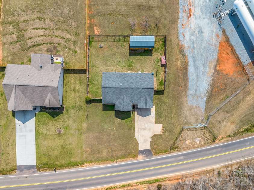 655 Oconee Street, Chesnee, SC 29323.  MLS# CAR4354180, YatesRealty ID 13713. 