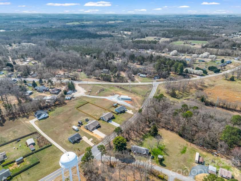 655 Oconee Street, Chesnee, SC 29323.  MLS# CAR4354180, YatesRealty ID 13713. 