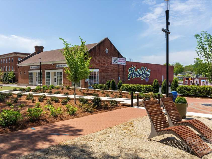 9932 Manor Vista Trail, Kannapolis, NC 28027.  MLS# CAR4228359, YatesRealty ID 13715. 