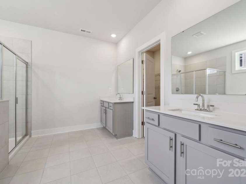 9932 Manor Vista Trail, Kannapolis, NC 28027.  MLS# CAR4228359, YatesRealty ID 13715. 