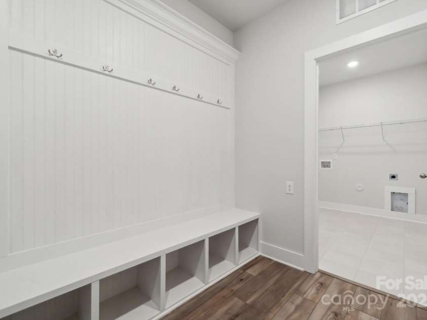 9932 Manor Vista Trail, Kannapolis, NC 28027.  MLS# CAR4228359, YatesRealty ID 13715. 