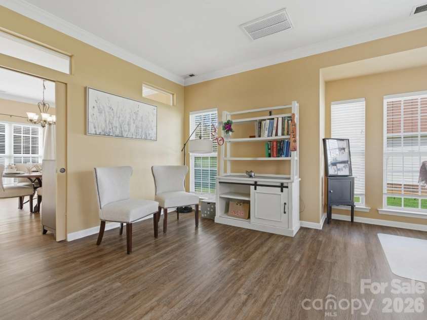 11016 Wyndham Pointe, Charlotte, NC 28213.  MLS# CAR4360023, YatesRealty ID 13716. 