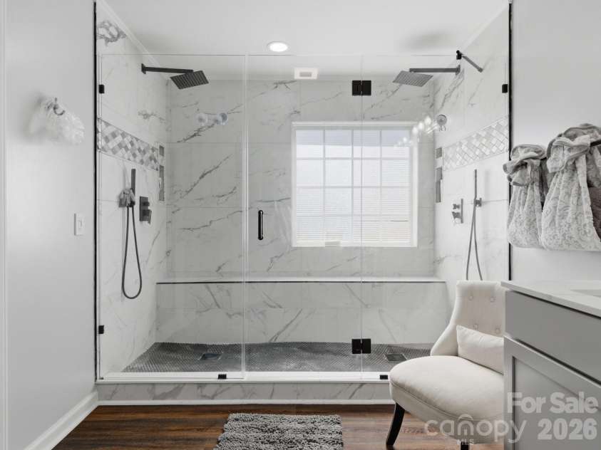 11016 Wyndham Pointe, Charlotte, NC 28213.  MLS# CAR4360023, YatesRealty ID 13716. 