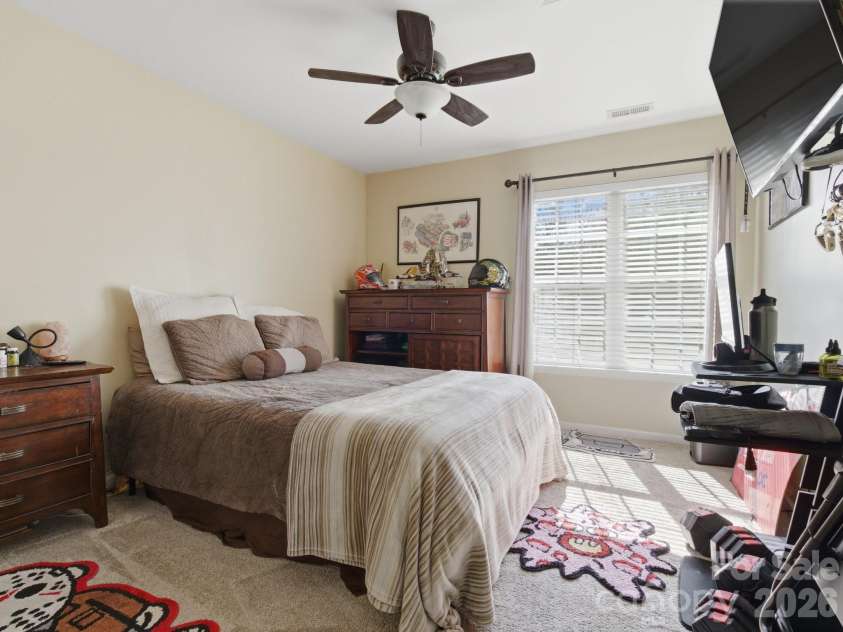11016 Wyndham Pointe, Charlotte, NC 28213.  MLS# CAR4360023, YatesRealty ID 13716. 