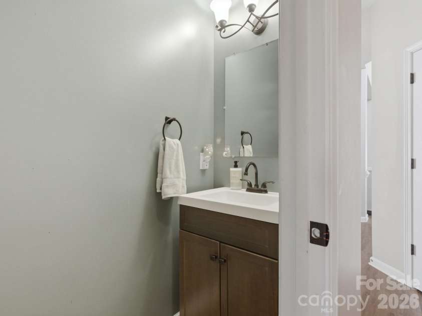 11016 Wyndham Pointe, Charlotte, NC 28213.  MLS# CAR4360023, YatesRealty ID 13716. 