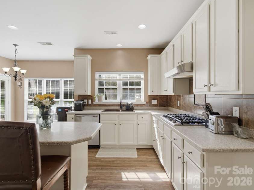 11016 Wyndham Pointe, Charlotte, NC 28213.  MLS# CAR4360023, YatesRealty ID 13716. 