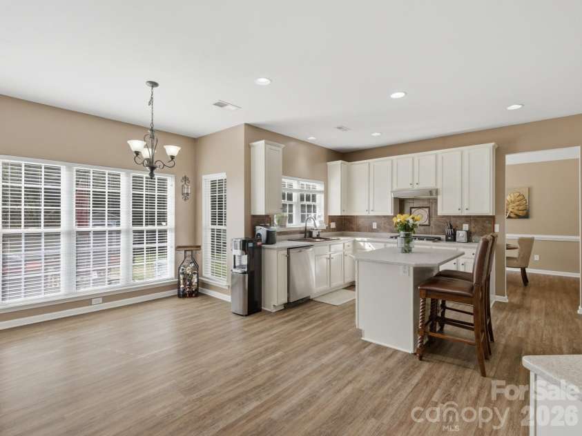 11016 Wyndham Pointe, Charlotte, NC 28213.  MLS# CAR4360023, YatesRealty ID 13716. 