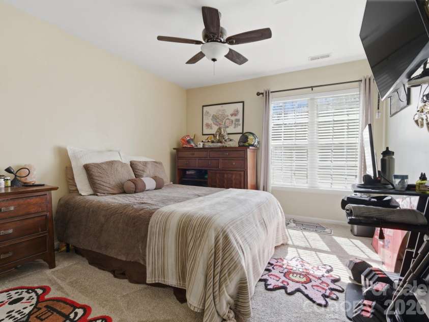 11016 Wyndham Pointe, Charlotte, NC 28213.  MLS# CAR4360023, YatesRealty ID 13716. 