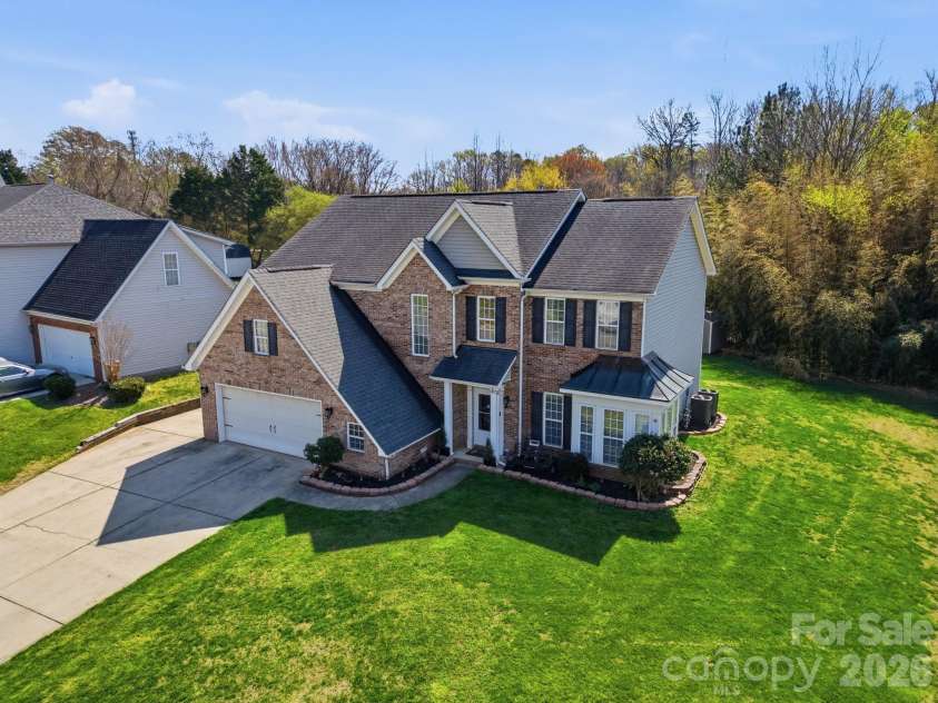11016 Wyndham Pointe, Charlotte, NC 28213.  MLS# CAR4360023, YatesRealty ID 13716. 