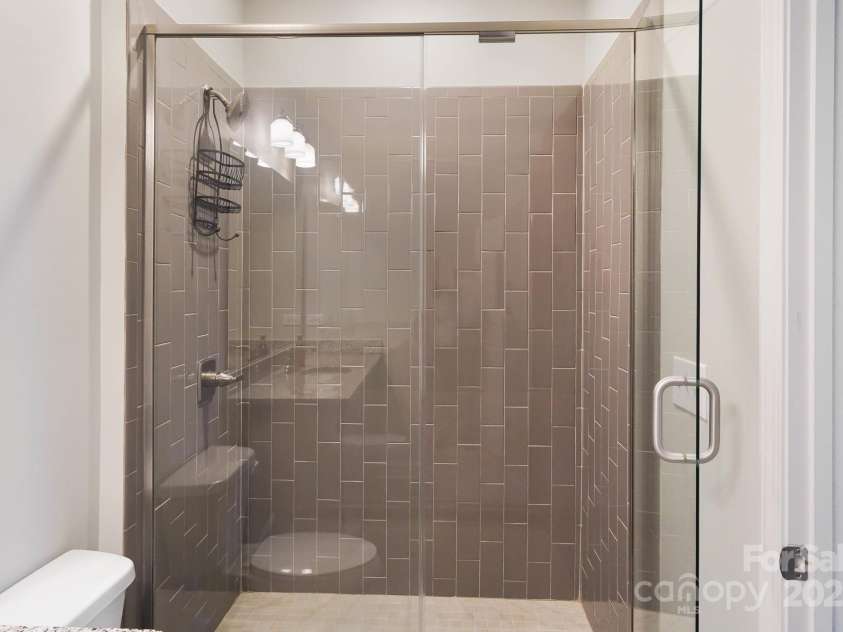 432 Belton Street, Charlotte, NC 28209.  MLS# CAR4254337, YatesRealty ID 13716. 