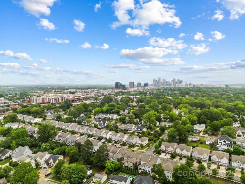 432 Belton Street, Charlotte, NC 28209.  MLS# CAR4254337, YatesRealty ID 13716. 
