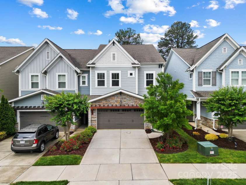 432 Belton Street, Charlotte, NC 28209.  MLS# CAR4254337, YatesRealty ID 13716. Front View