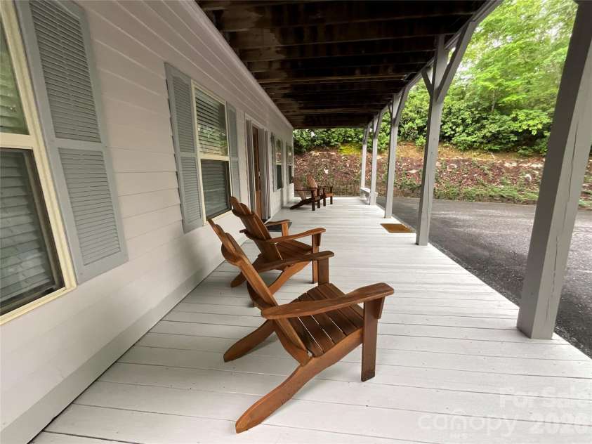 121 Fern Loop, Lake Lure, NC 28746.  MLS# CAR4357970, YatesRealty ID 13717. 