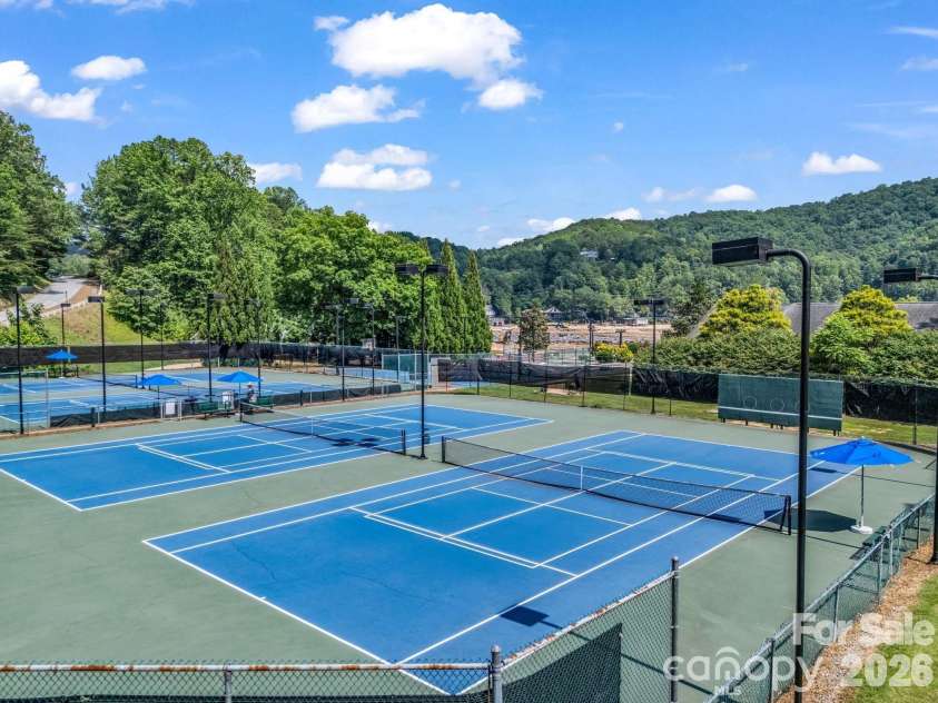 121 Fern Loop, Lake Lure, NC 28746.  MLS# CAR4357970, YatesRealty ID 13717. 