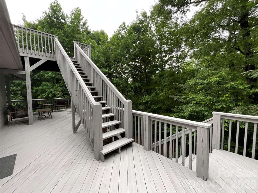 121 Fern Loop, Lake Lure, NC 28746.  MLS# CAR4357970, YatesRealty ID 13717. Back Decks