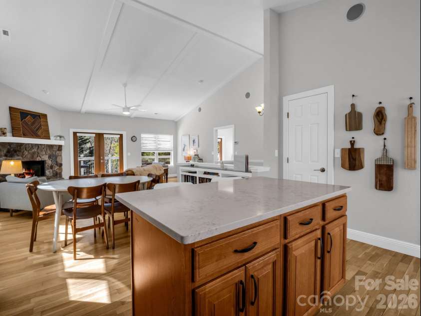 121 Fern Loop, Lake Lure, NC 28746.  MLS# CAR4357970, YatesRealty ID 13717. Open floor plan upper level