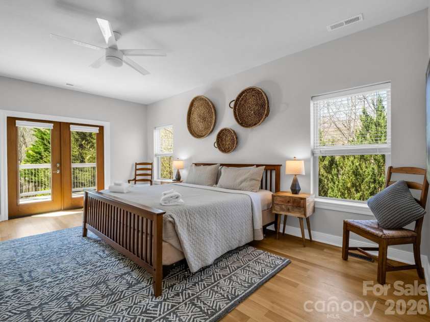 121 Fern Loop, Lake Lure, NC 28746.  MLS# CAR4357970, YatesRealty ID 13717. Primary large Bedroom